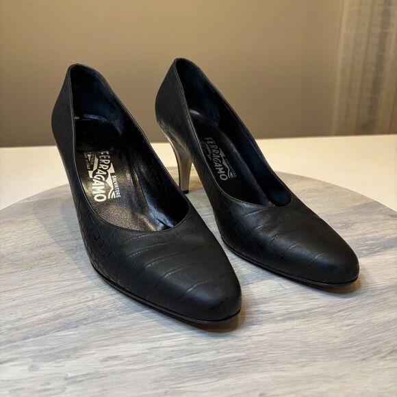 Salvatore Ferragamo Classic Black Leather Croc-Embossed Pumps Heels US Size‎ 8 - Picture 1 of 10